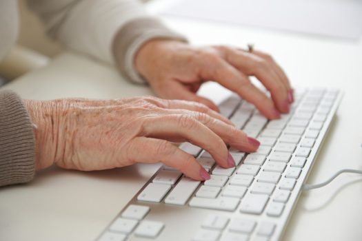 Personas mayores y TIC